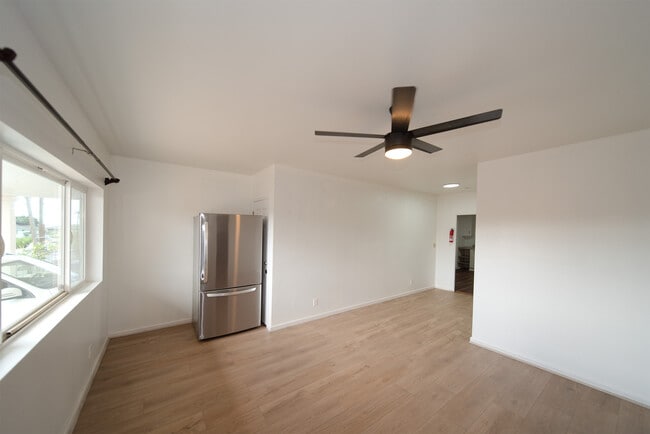 Primary Photo - 99-060 Nalopaka Pl