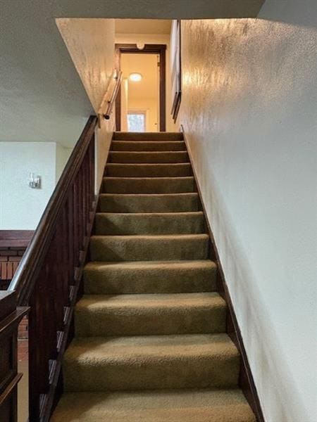 Building Photo - 906 Kable Wy