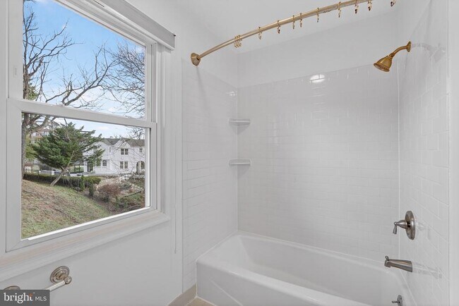 Building Photo - 1905 47th St NW