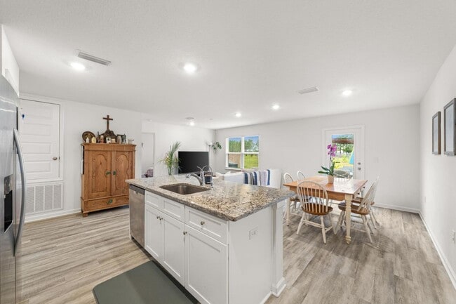 Building Photo - 292 Gray Owl Dr