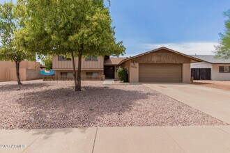 Building Photo - 3418 S Oak St