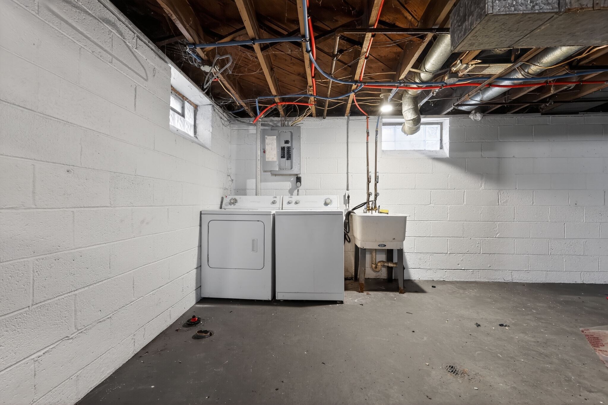 Building Photo - 16701 Tuller St