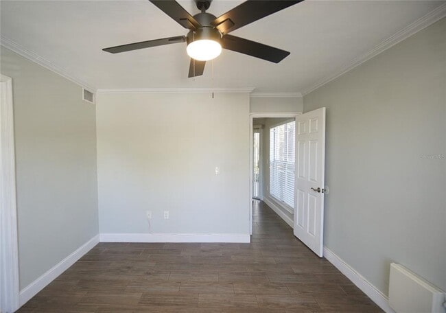 Building Photo - 10122 Winsford Oak Blvd