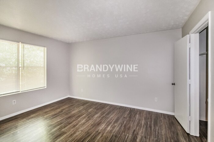 Building Photo - 5551 Downs Way