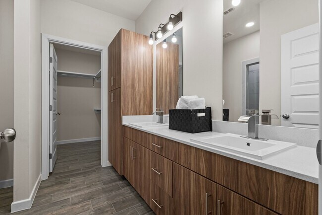 Building Photo - BRAND NEW HOMES FOR LEASE IN MERCEDES! CHO...