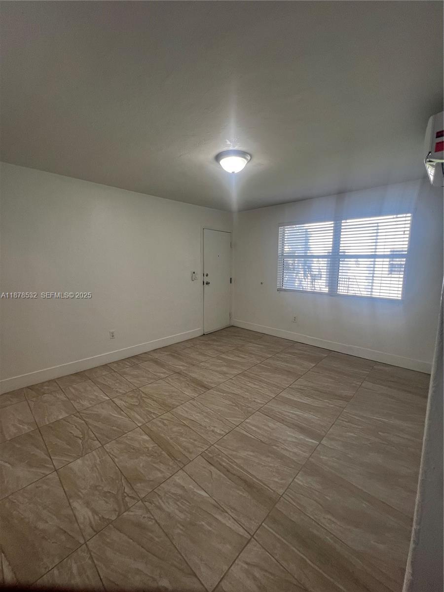 Building Photo - 11 Sidonia Ave