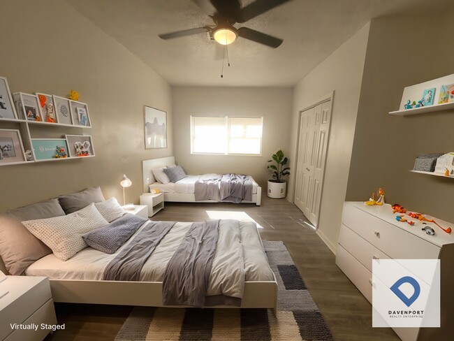 Building Photo - 2112 Stella St