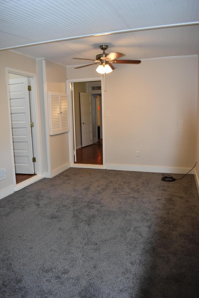 Building Photo - 326 Milledge Rd