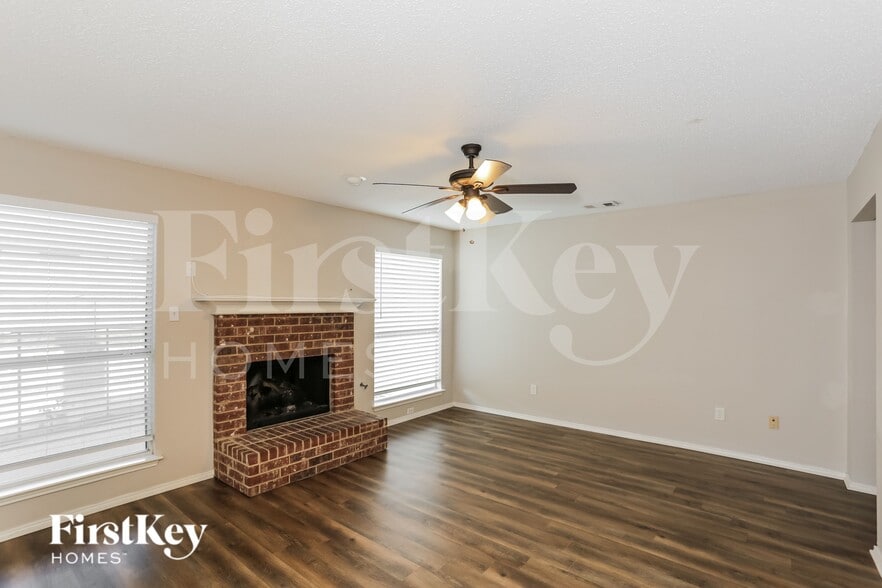 Building Photo - 1146 Finch Cir