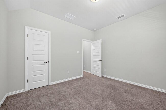 Building Photo - 125 Joshua Tree Ct
