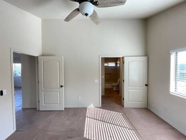 Building Photo - 12478 Hillpoint Ct