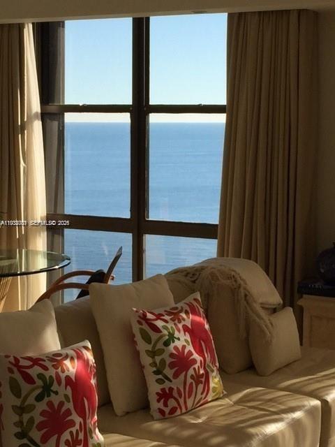 Building Photo - 1121 Crandon Blvd