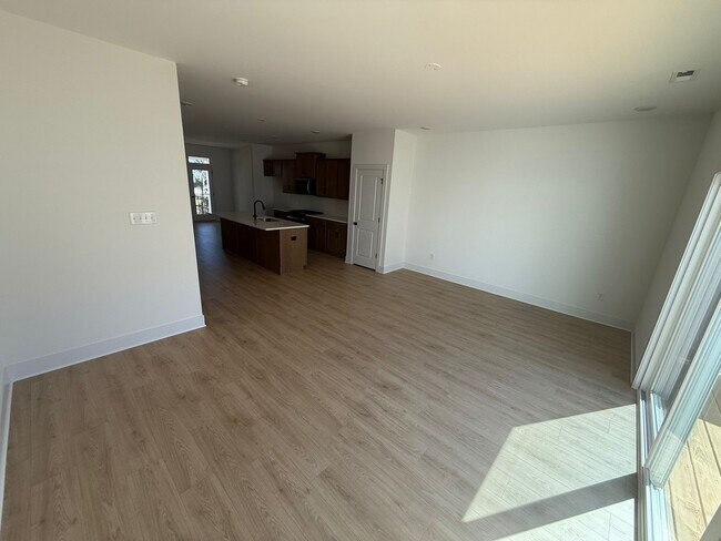 Building Photo - 15313 Sunray Aly