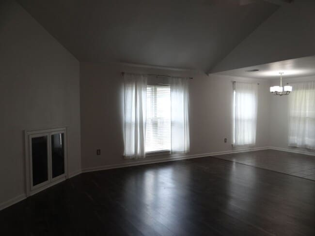Building Photo - Beautiful Home for Lease in Denham Springs