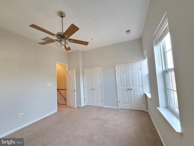 Building Photo - 3618 Sprigg St S