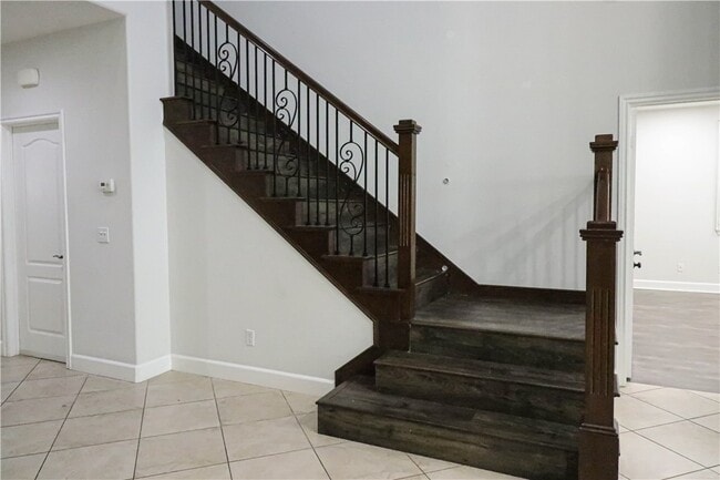 Building Photo - 2850 N Stone Pine Glen