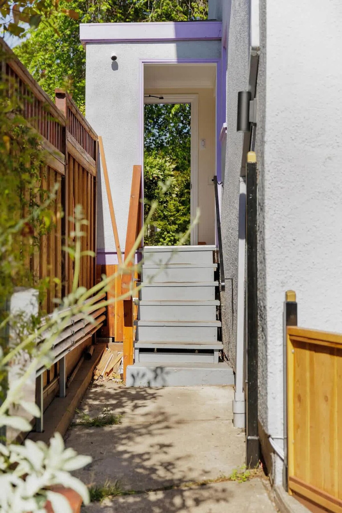 Building Photo - 3148 College Ave