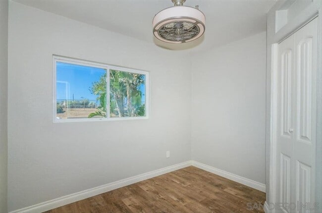 Building Photo - Remodeled 3 bedroom 2 bath.  Fenced yard. Outdoor shower, deck ,attached garage. Near beaches.