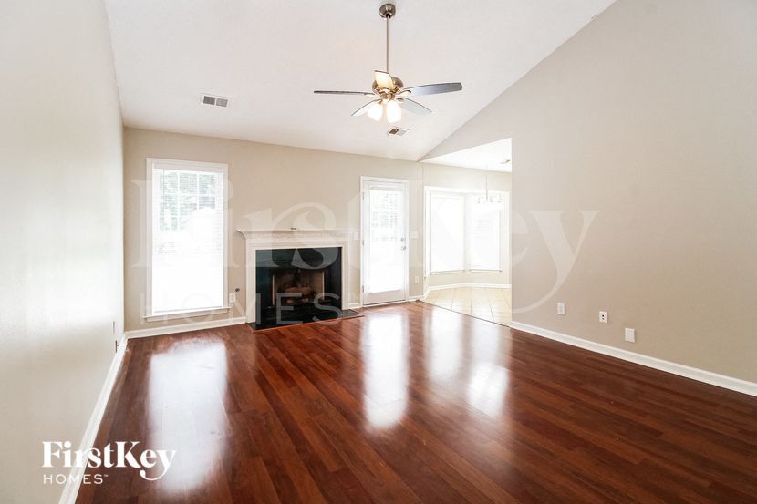 Building Photo - 12 Montford Ct