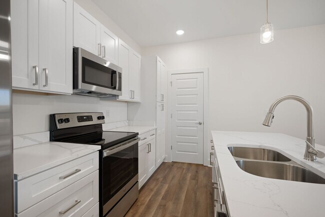 Building Photo - The Aspen at Been Road Villas 3 Bed, 2 Bath