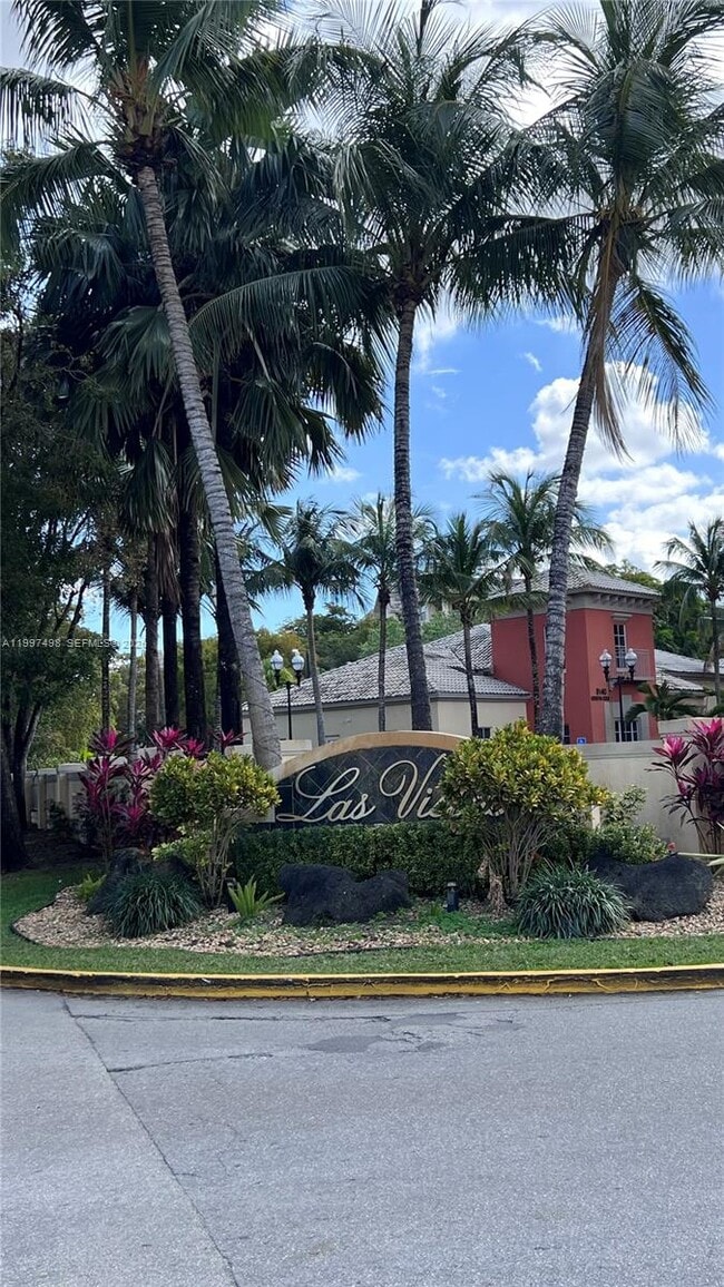 Building Photo - 8215 Lake Dr