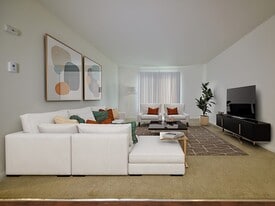 Building Photo - Grand Bend Club Apartments