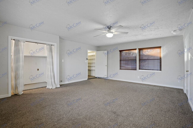 Building Photo - 12058 High Meadow Ct