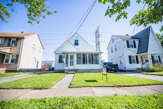 Building Photo - 306 W Crawford Ave