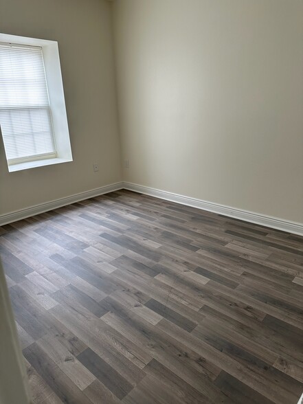 Building Photo - 177 Avenel St
