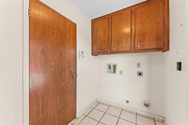 Building Photo - 3406 Glenn Lakes Ln