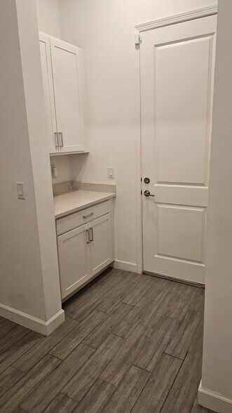 Building Photo - 537 SE Fascino Cir