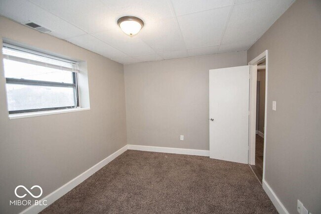 Building Photo - 2060 N Delaware St