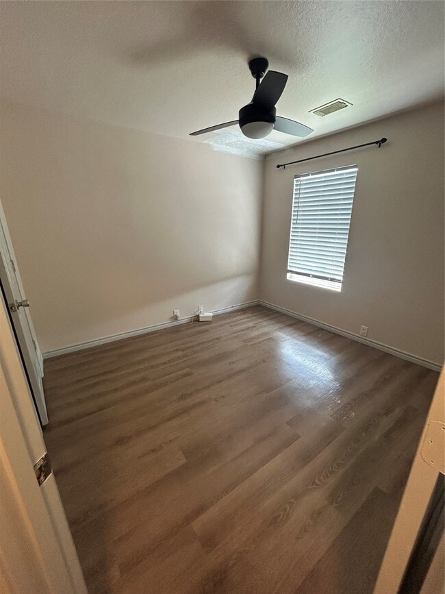 Building Photo - 23831 Pebworth Pl