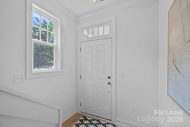 Building Photo - 1306 Moretz Ave