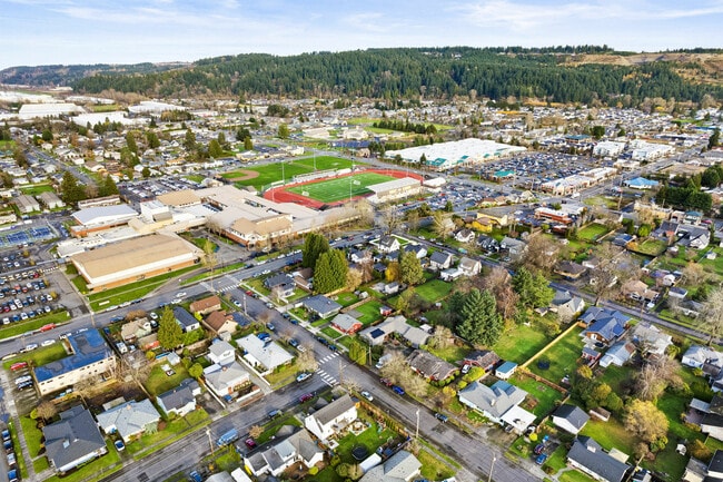 Building Photo - 903 Bonney Ave