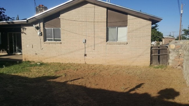 Building Photo - 10109 Kirwood St