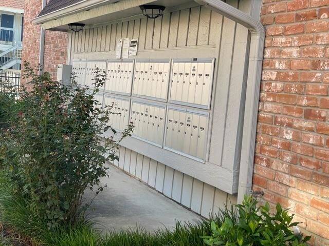 Building Photo - 2350 Bering Dr