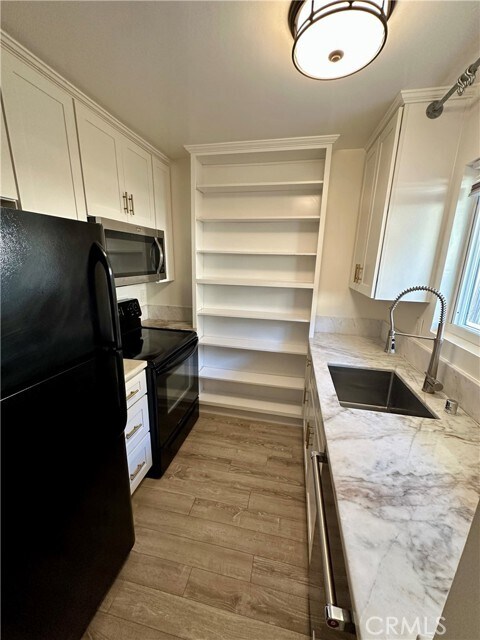 Building Photo - 1815 Armour Ln