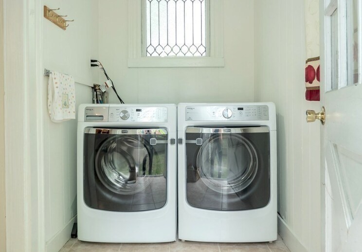 Building Photo - 42 River Rdg