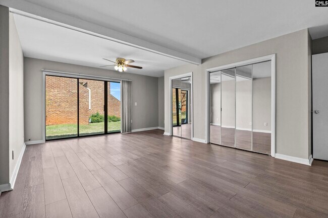 Building Photo - 1 Low Hill Ln