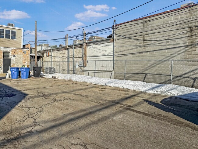 Building Photo - 6417 W Irving Park Rd