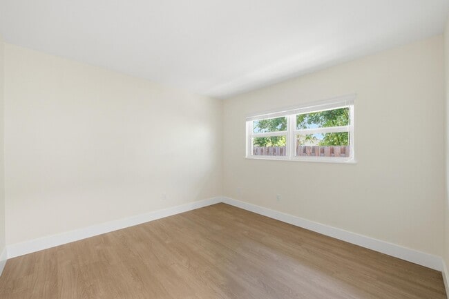 Building Photo - 353 Wickline Blvd