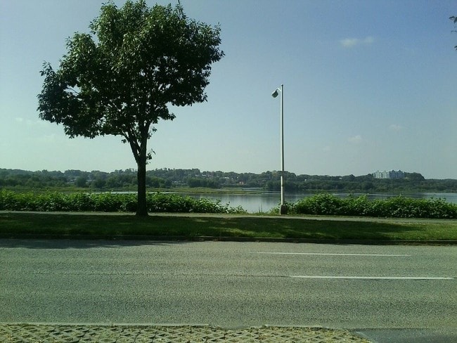 Building Photo - 1427 N Front St