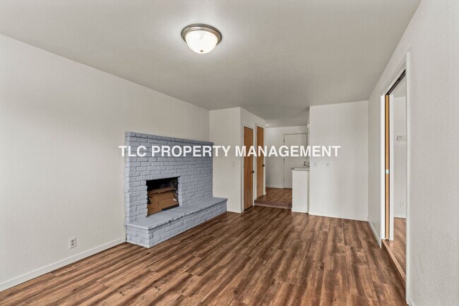 Building Photo - 4669-4671 Barger Drive