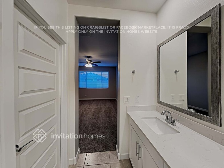 Building Photo - 19880 W Monterosa St