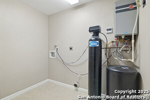 Building Photo - 415 Calumet Pl