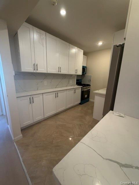 Building Photo - 62-19 Myrtle Ave