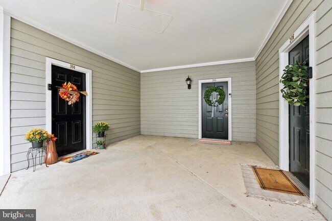 Building Photo - 13085 Autumn Woods Way