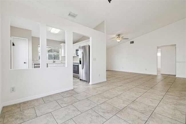 Building Photo - 10039 Cedar Dune Dr