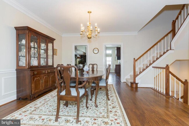Building Photo - 4062 Mansion Dr NW